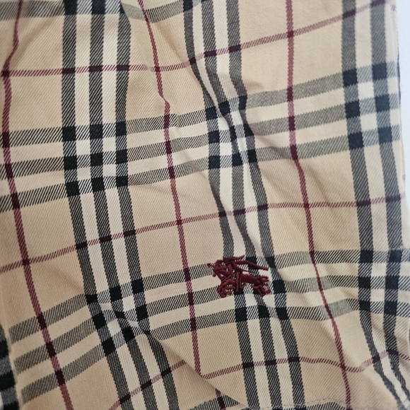 Burberry Beige Plaid Women's Cargo Shorts - Picture 2 of 5